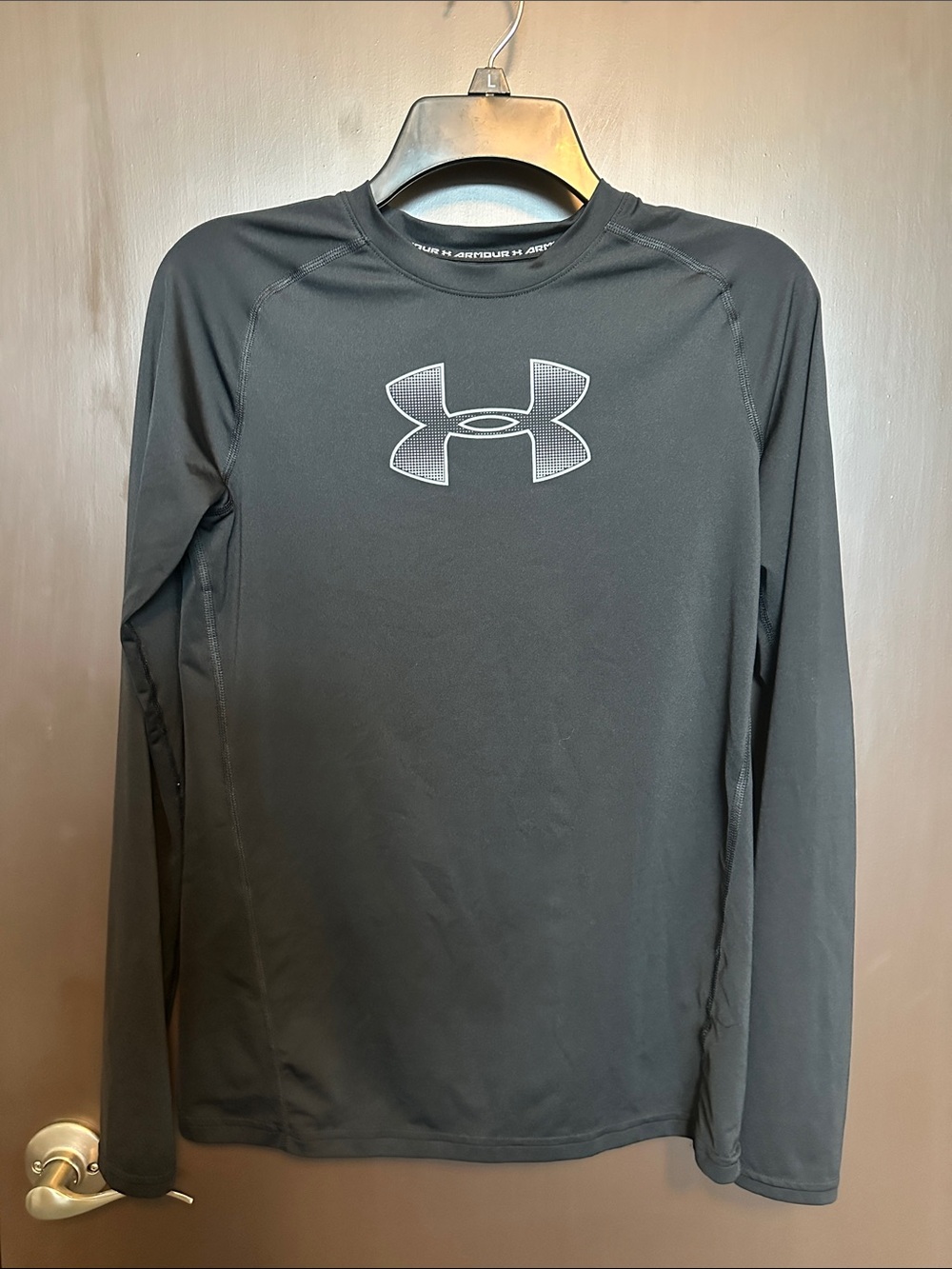 Under Armour Youth XL HeatGear Black Long Sleeve Fitted Logo Tee Shirt